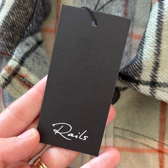 Plaid Button-Up Shacket - Picture 4 of 6